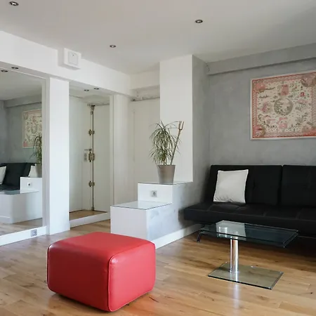 Porte Maillot 2 Pieces Lumineux 17 Apartment